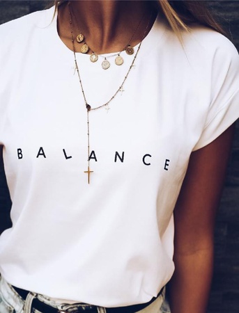 Женские футболки