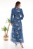 Женское длинное платье с синим цветочным узором и воротником-стойкой