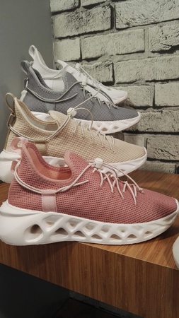 Кроссовки и кеды