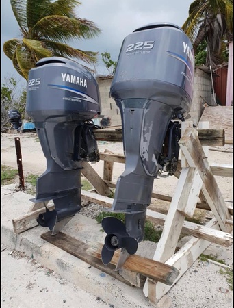 Çok az kullanılmış Yamaha 225HP 4 Zamanlı Dıştan Takma Motor Motor