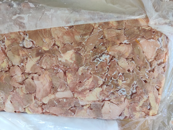 Yumurtacı tavuklar, tavuk karkasları, tavuk göğsü, tavuk çorbası, yumurtacı tavukların kesilmesi