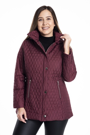 Стеганое пальто большого размера с капюшоном