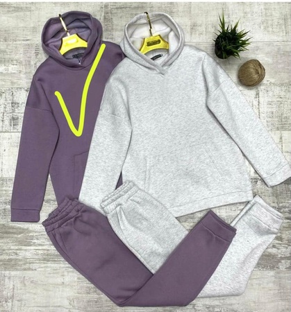 Zweiteiliger Trainingsanzug