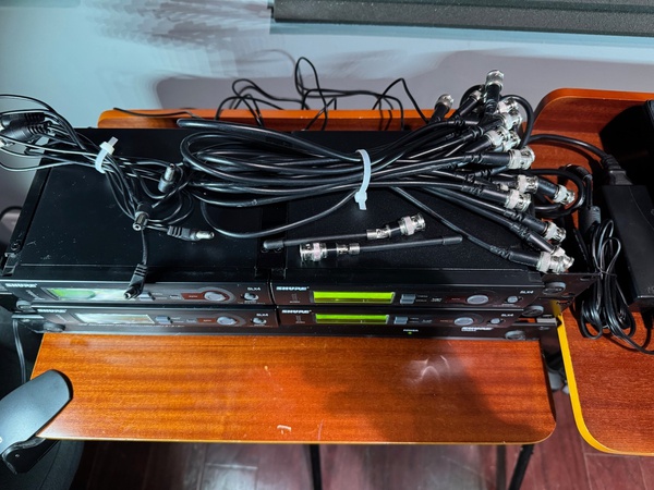 WTS – Professional Wireless Microphone System (200-Pack)