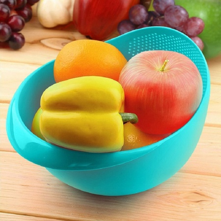 Suyu boşaltmak için delikli pirinç ve tahılları yıkamak için kase