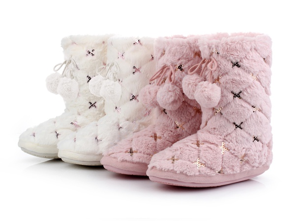 Cапожки с помпонамиG-143