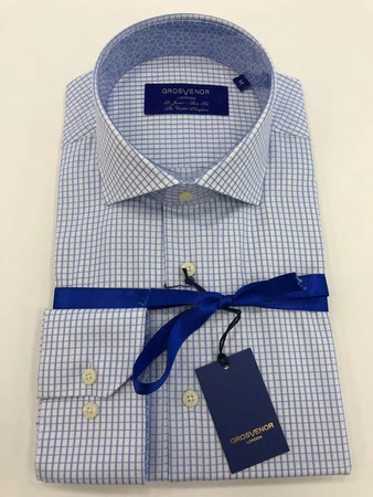 Erkeklerin gömlekleri