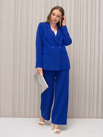 Костюм брючный женский