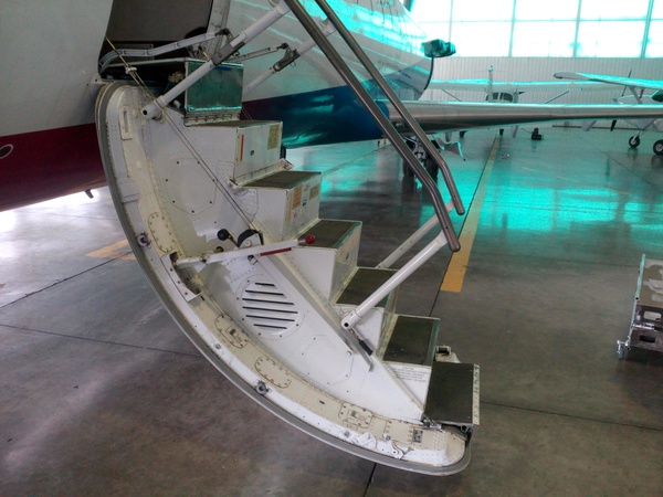 Электроподъемник Пума Авиа