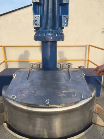 HIZLI DEVİRLİ REAKTOR