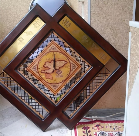 Saat "Kırgızistan"