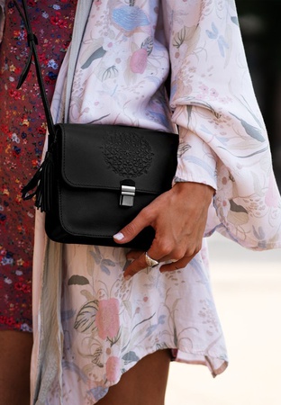 Кожаная женская бохо-сумка Лилу черная