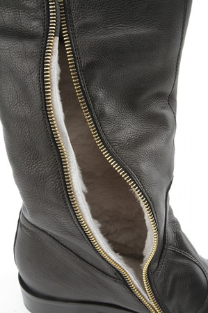 Schwarze Pelzstiefel s115