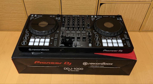 Pioneer DDJ-1000 4-х канальный DJ контроллер