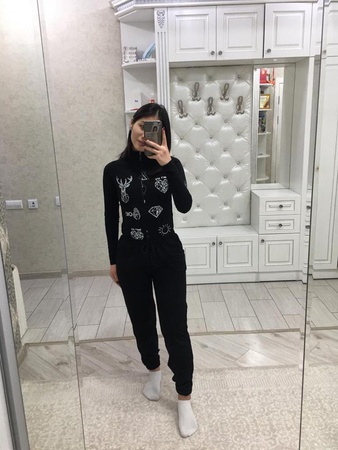 Двойка из боди и брюк 🤩