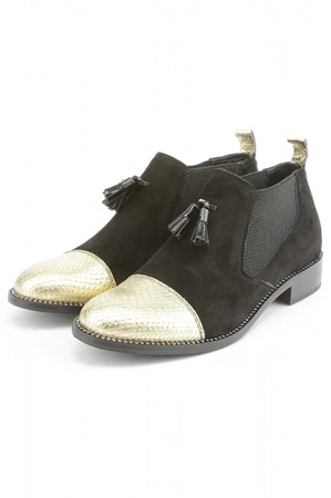 حذاء N118 من جلد الغزال باللون الأسود