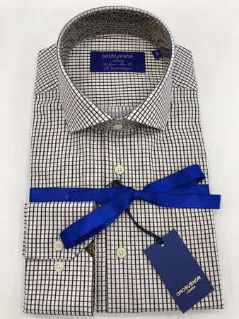 Erkeklerin gömlekleri