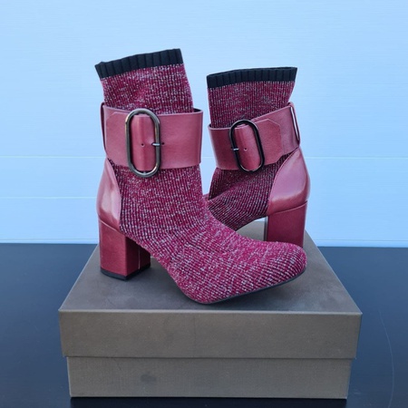 LOT STOCK  WOMEN'S SHOES