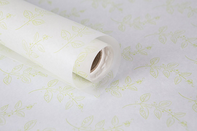 Siliconized baking paper with "Spring" pattern (roll 8m)