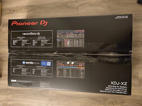 Pioneer XDJ-XZ Profesyonel Hepsi Bir Arada DJ Sistemi için Yıl Sonu Promosyonu