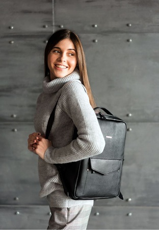 Кожаный женский городской рюкзак на молнии Cooper черный