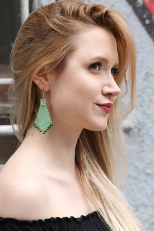 W-137 Кожаные серьги