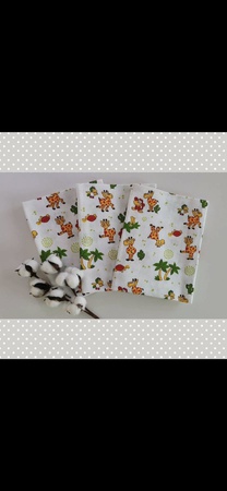 Toptan çocuk bezi. Birkaç çeşit kumaş.