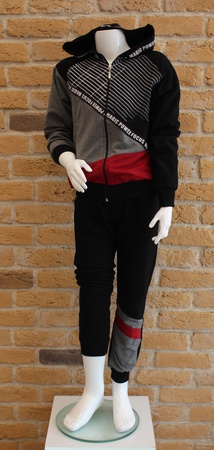 KAPŞONLU EŞOFMAN TAKIM