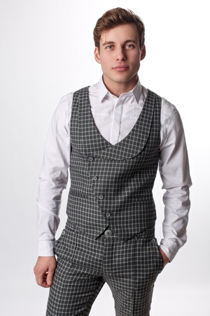 Костюм мужской тройка