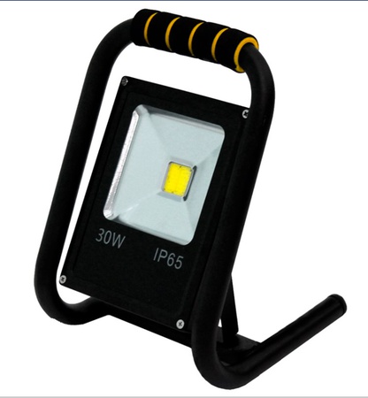 Taşınabilir LED projektör GLANZEN FAD-0015