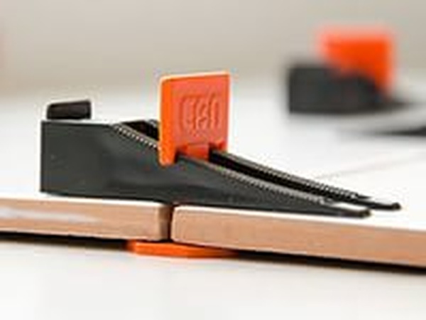 Система Выравнивания Плитки (СВП)