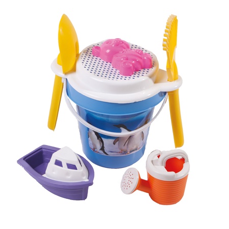 Игрушки из пластика