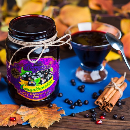 مربى الكشمش بالجملة مباشرة من TM Vkusnel.