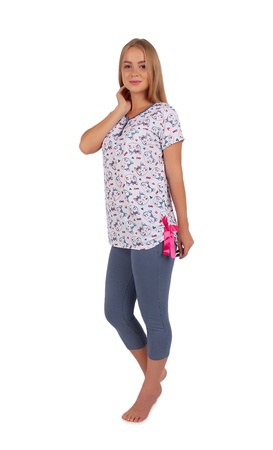 Пижамы и ночные сорочки