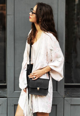 Кожаная женская бохо-сумка Лилу черная