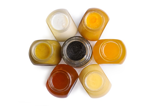 HONEY WITH BLACK SEEDS