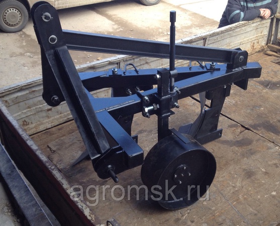 Двухкорпусный плуг ПН-25х2