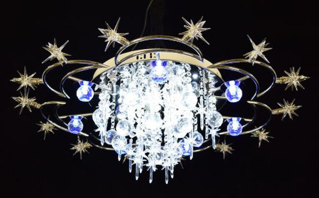 Люстры, бра, светодиодные гелогеновые люстры