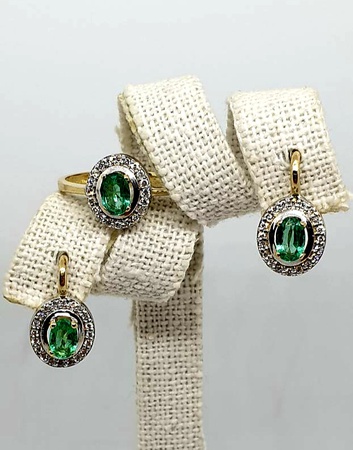 Комплект ювелирных изделий