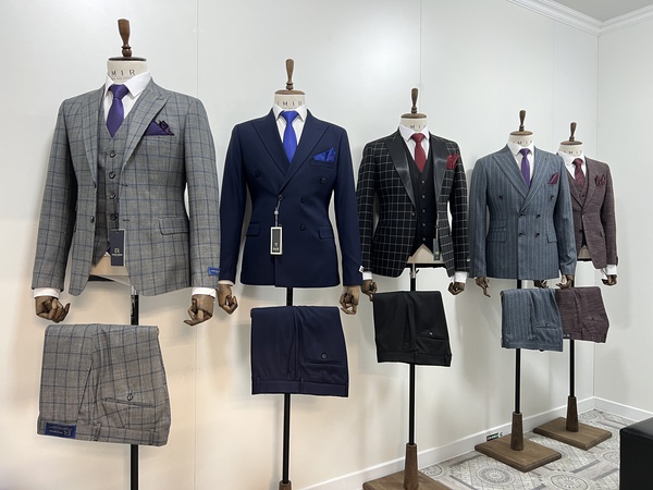 Классические костюмы всех видов