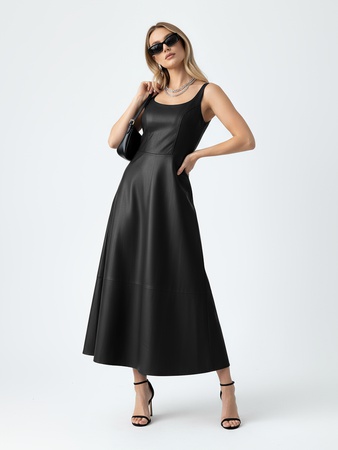 Женское платье А-силуэта длинное из искусственной кожи