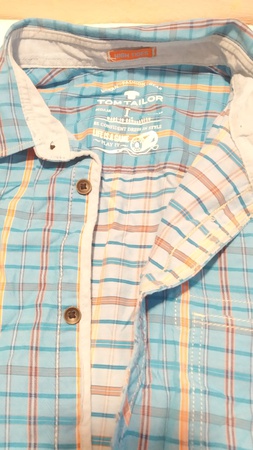 来自欧洲的新衬衫。品牌。超过 100 件。