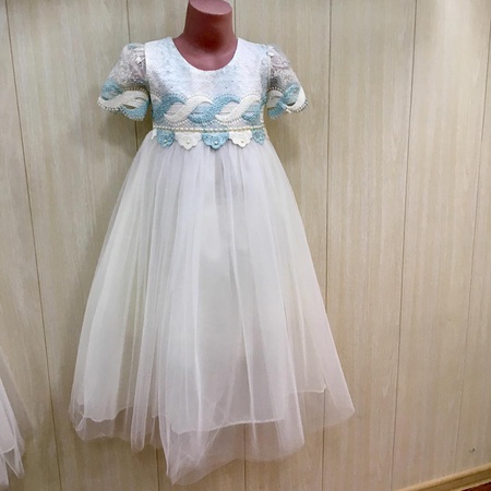 Kızlar için elbiseler