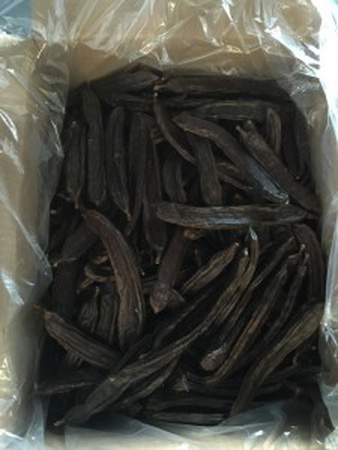 DRIED CAROB