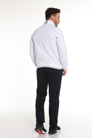 МУЖСКОЙ СПОРТИВНЫЙ КОСТЮМ