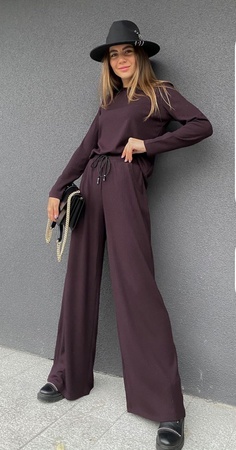 Женские костюмы