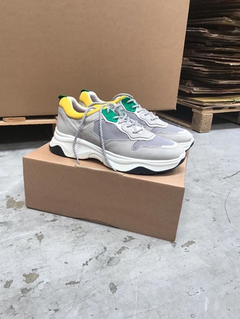 Wholesale Sportswear  clearence(Nike, Puma, Adidas, Asics and other brands)