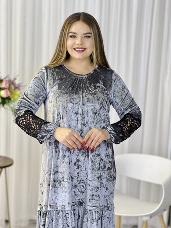 Kadife elbise, DEVLER