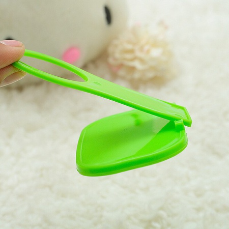 Phone holder for wall socket