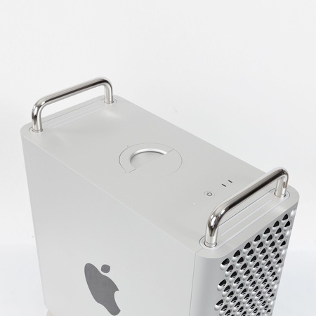 Apple Mac Pro (июнь 2019 г.) 7,1 28 ядер, 2,5 ГГц, 192 ГБ оперативной памяти AMD RADEON 5700XT